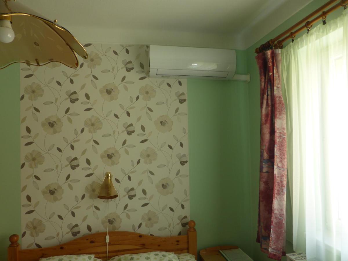 Napfeny Apartman Es Vendeghaz Egerszalók Buitenkant foto