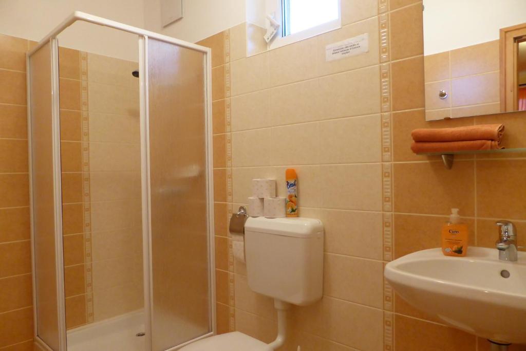 Napfeny Apartman Es Vendeghaz Egerszalók Kamer foto